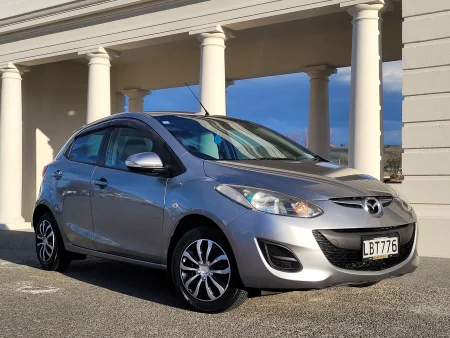 2012 Mazda Demio 